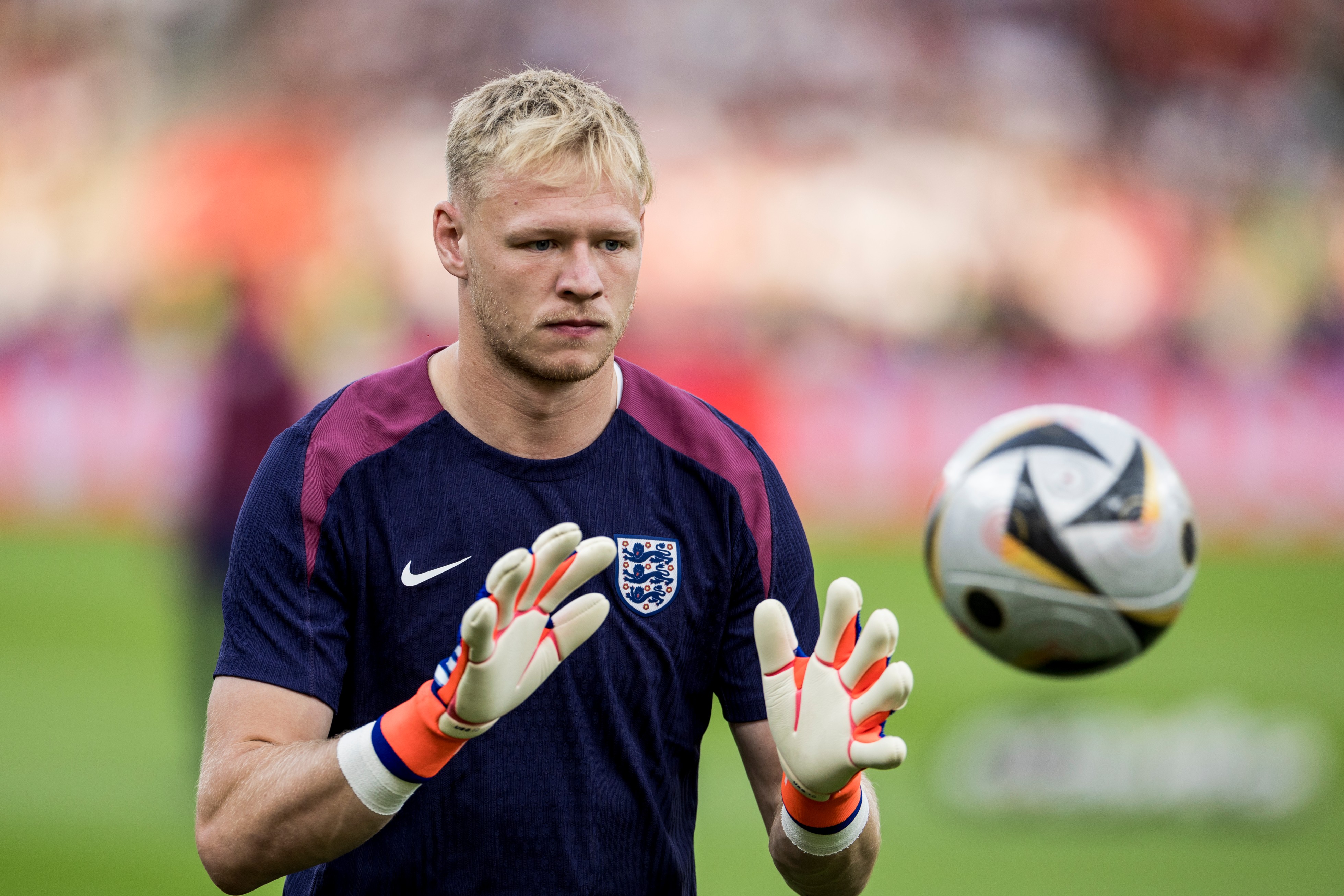 'Ajax onderhandelt met Arsenal over Ramsdale'