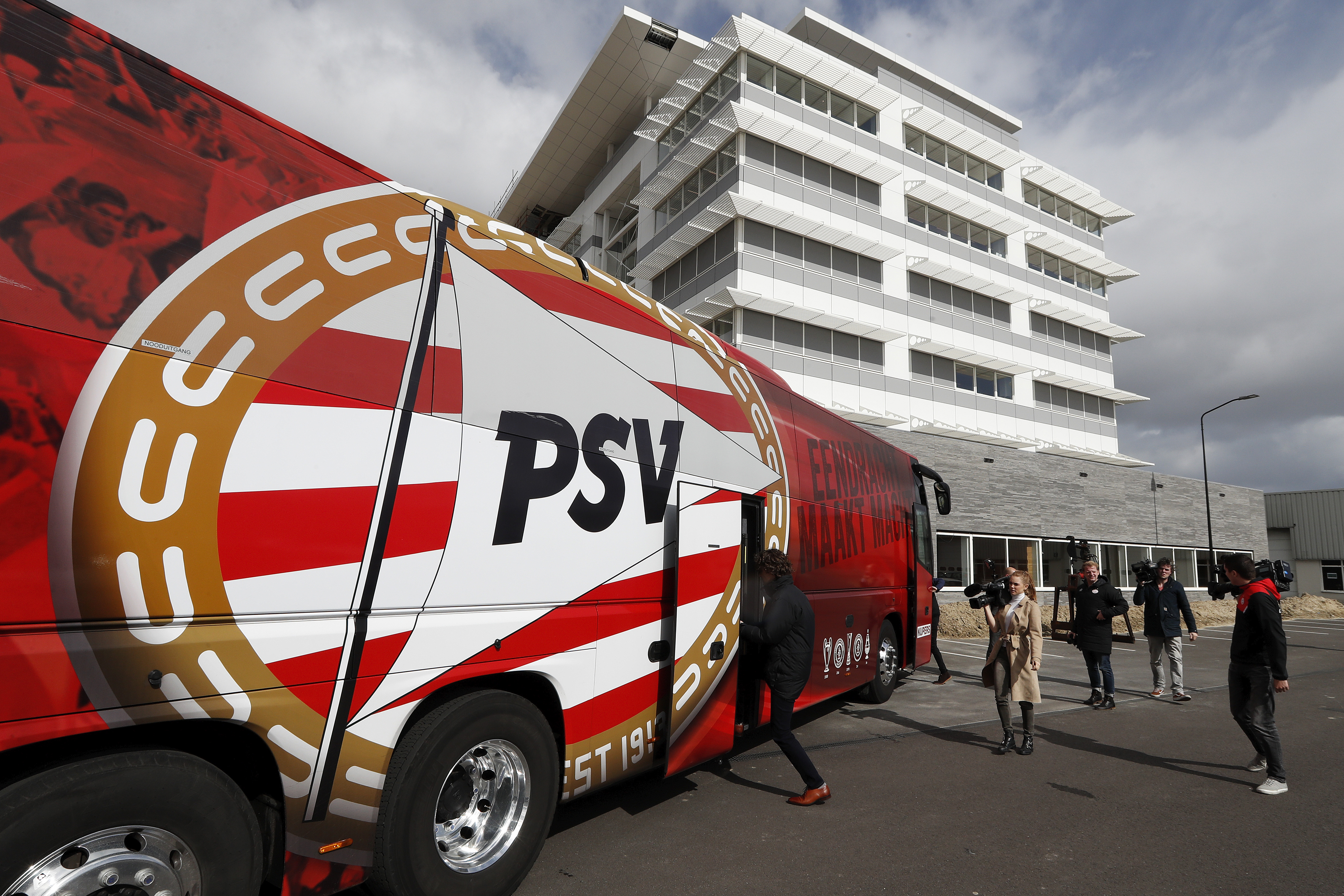 'PSV laat oog in Scandinavië vallen op twee buitenspelers'