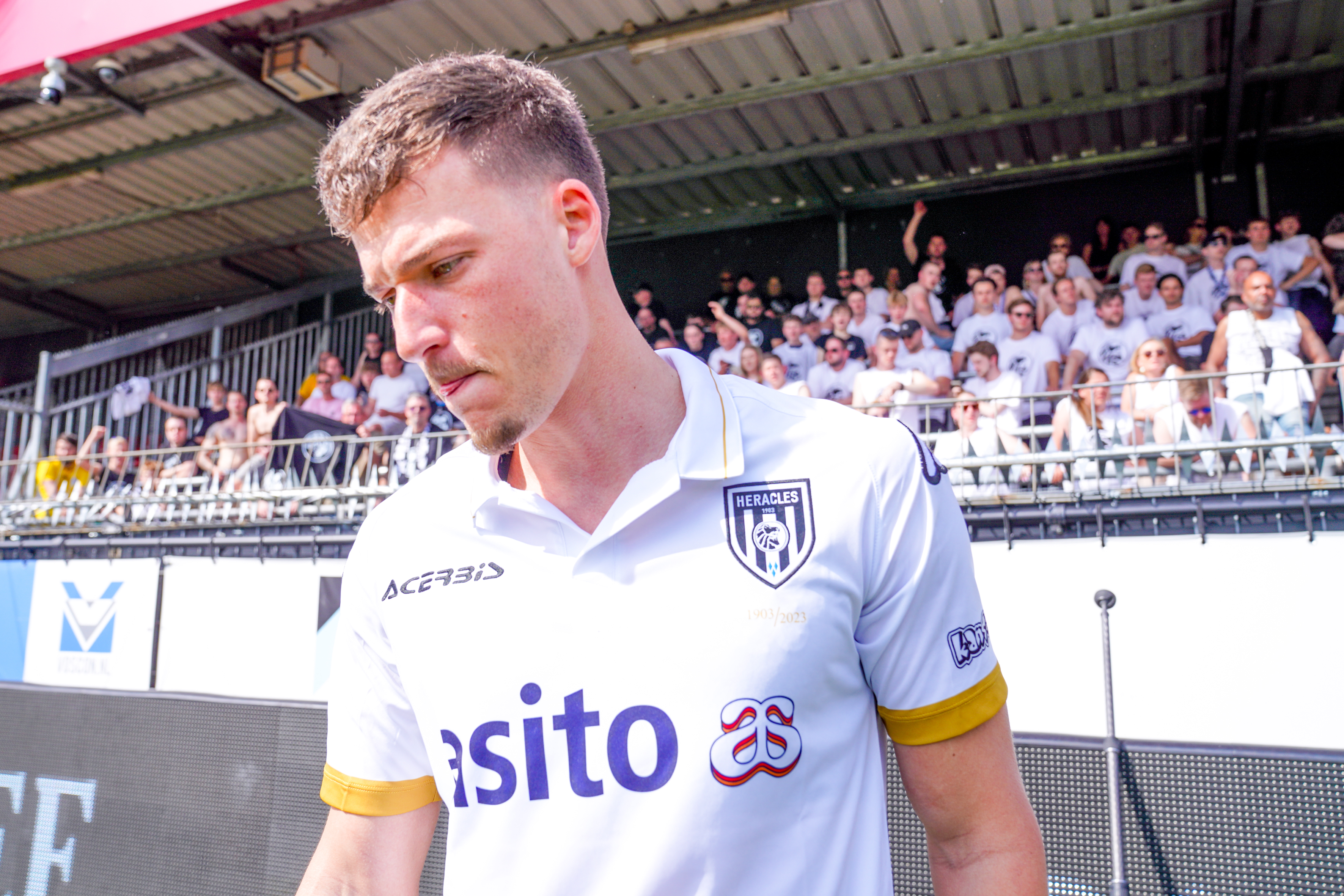 Salernitana in gesprek over oud Groningen en Heracles Almelo speler Ajdin Hrustic (28)