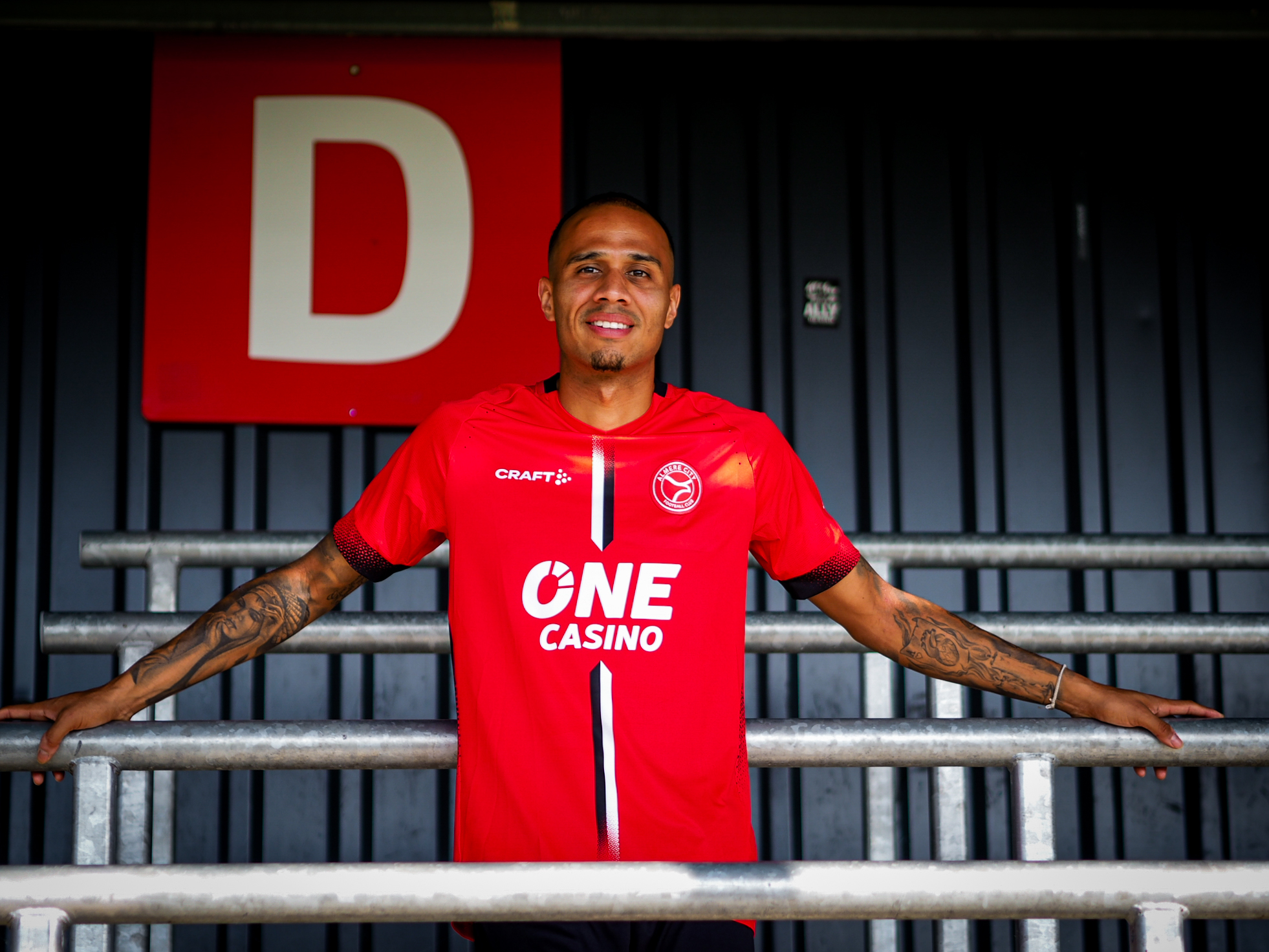 Almere hengelt transfervrije Dankerlui binnen