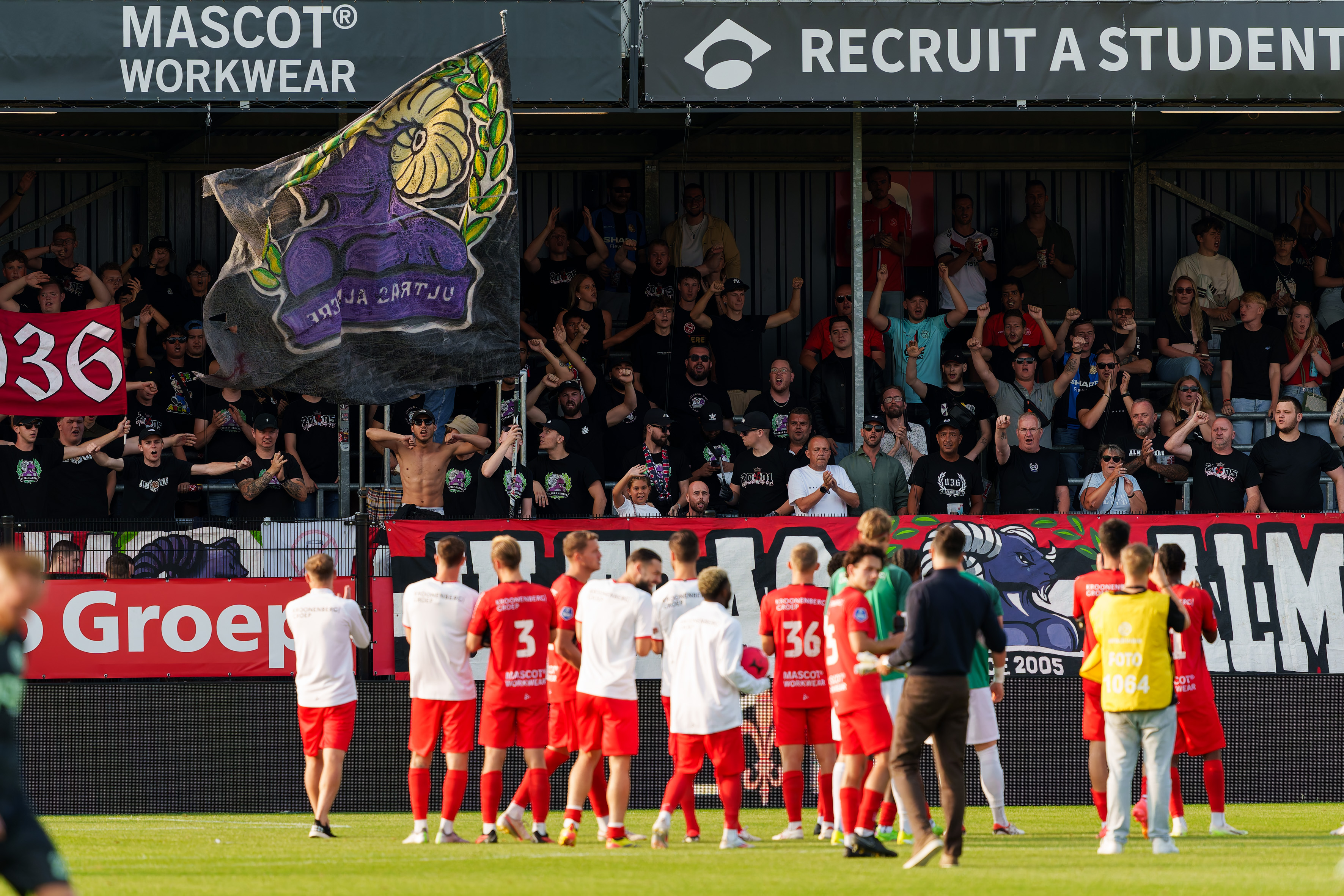 Rijsdijk en Almere City versterken zich met Sparta-spits